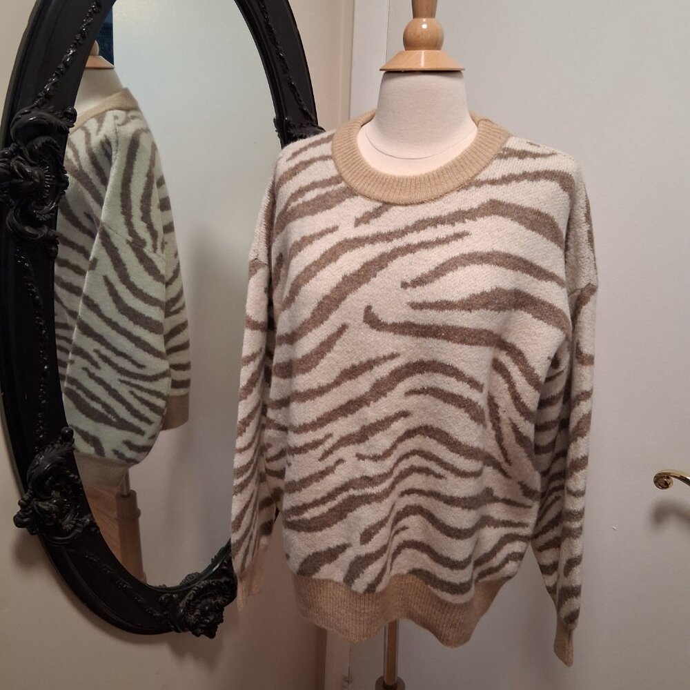 SHEIN Women's Animal Print Zebra Sweater Cream and Brown sz L NEW /B14